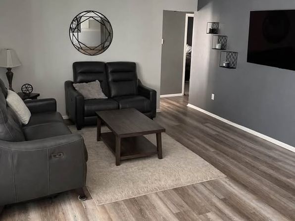 22 Ipswich Pl #22