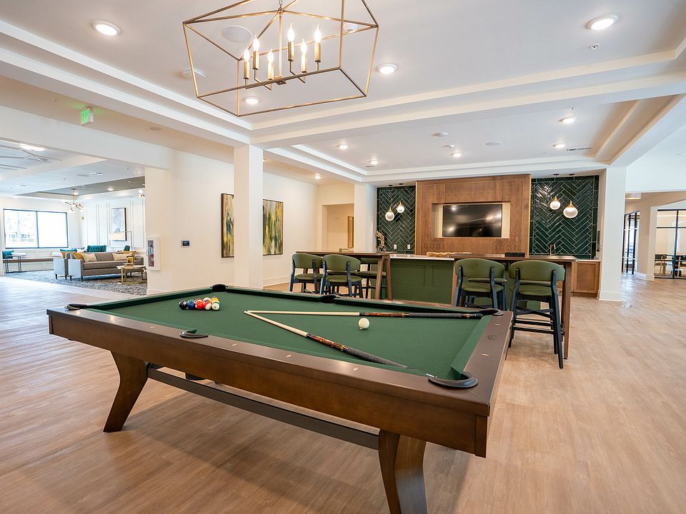 Hendricks Clubhouse