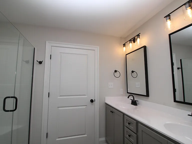179 Langley Dr — Photo 8
