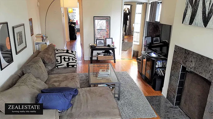 Rented by ZealEstate Group Inc | media 9