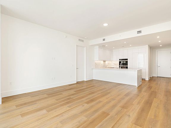 3rd image of 220 Lake Shore Drive #1809