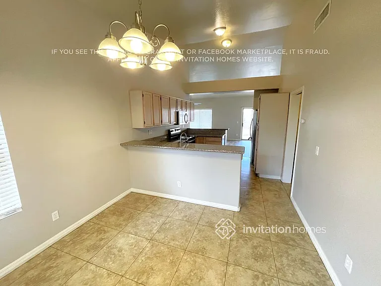 11634 W Clover Way — Photo 7