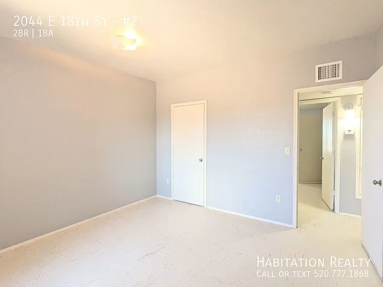 2044 E 18th St #2 — Photo 6