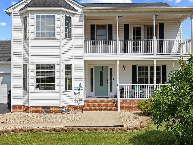 48 Boyington Blvd — Photo 3