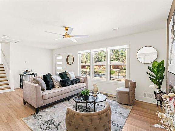 5th image of 3349 Toney Dr