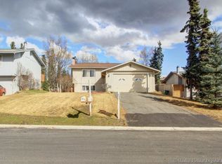 7031 Oakwood Dr, Anchorage, AK 99507