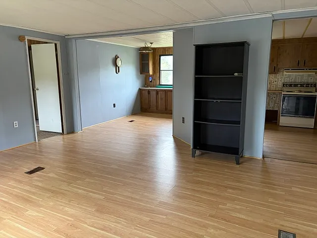 3 bed, 1400 sqft, $1,500 — Photo 4