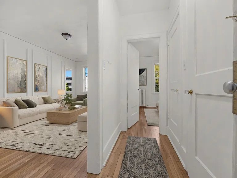 1736 Summit Ave — Photo 18