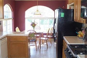 4th image of 5409 Yellow Pine Way