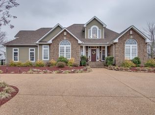 1080 Double D Dr, Springfield, TN 37172