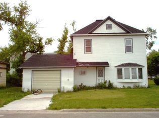 617 2nd St, Langdon, ND 58249