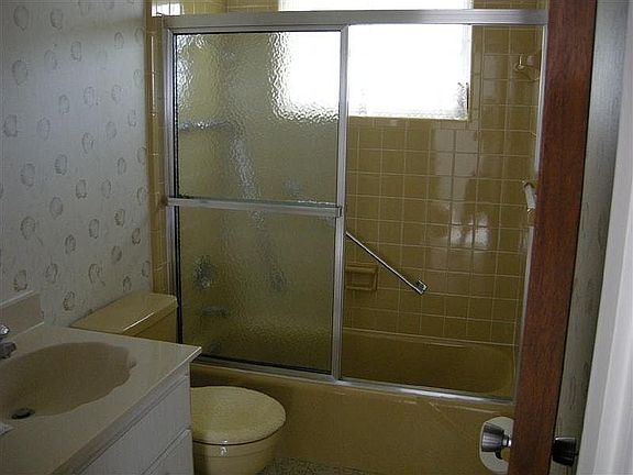 5th image of 629 Grandview Dr