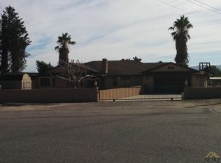 8215 Hickory Ave, Hesperia, CA 92345