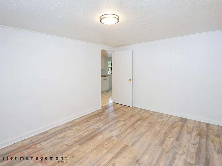 1322 Olino St #C — Photo 11