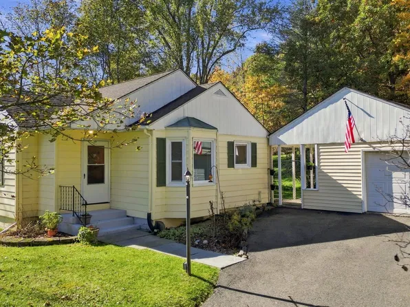 3223 Webb Rd, Binghamton, NY 13903