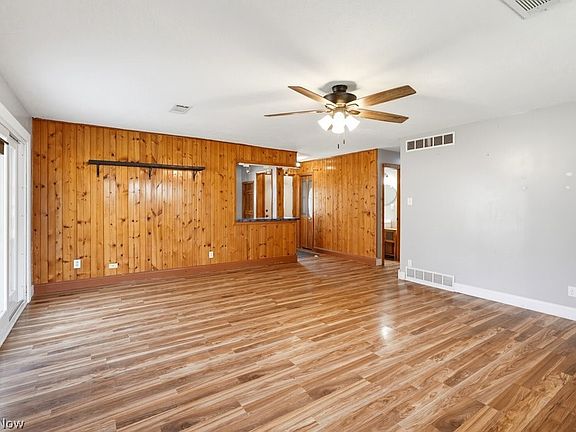 4th image of 2668 Notle St