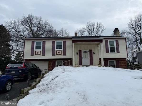 620 Bender Dr, Upper Chichester, PA 19014