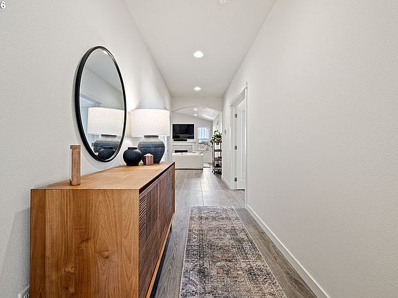 5th image of 763 S 53rd Pl