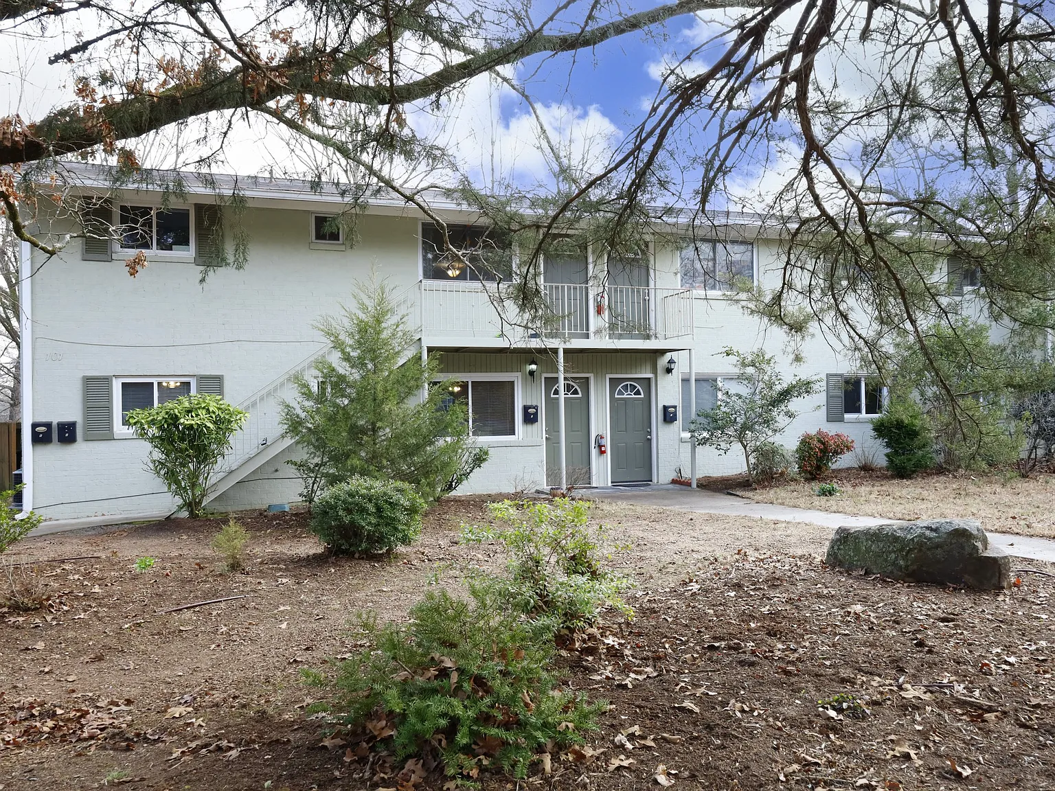 2 bed, 800 sqft, $1,650 — Photo 2