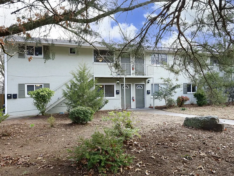 101 Sue Ann Ct #A — Photo 2