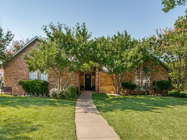 7139 Harlan Dr — Photo 1