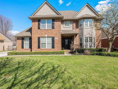 39216 Canterbury Dr, Harrison Township, MI, 48045
