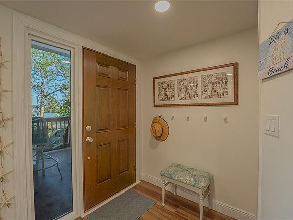 3rd image of 324 Windrush Blvd #11