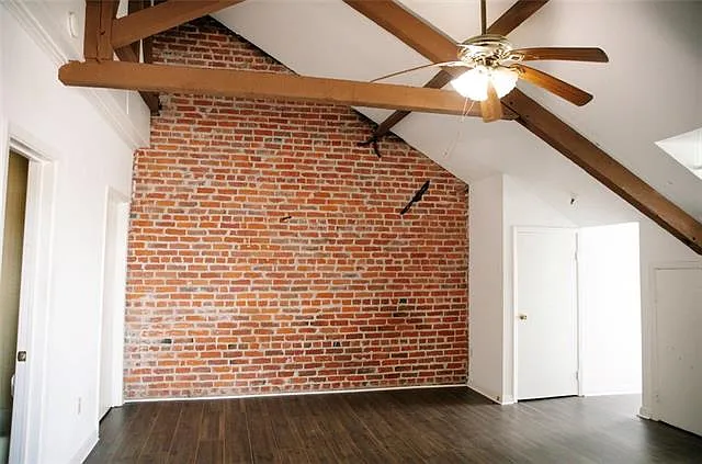 807 Bourbon St #8/2C — Photo 3