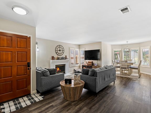5th image of 1243 Manzana Way