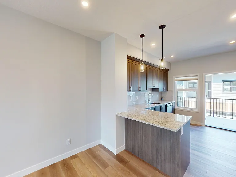 611 Mahogany Blvd SE — Photo 5