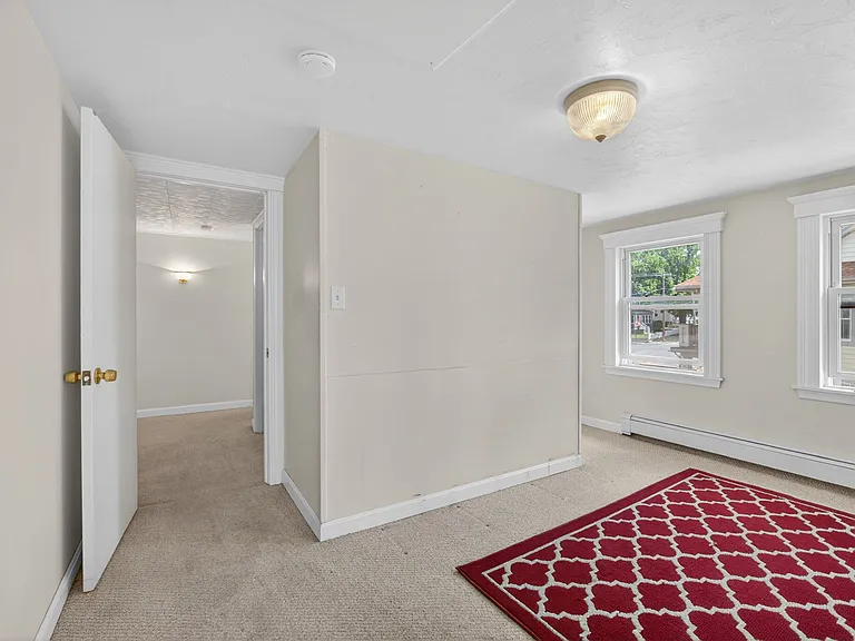 190 Kendrick Ave — Photo 16