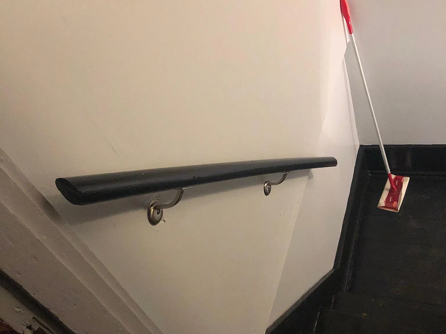 1 bed, 700 sqft, $915 — Photo 2