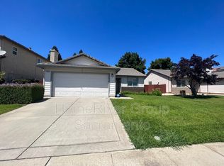 8339 Carriage Oaks Way, Antelope, CA 95843