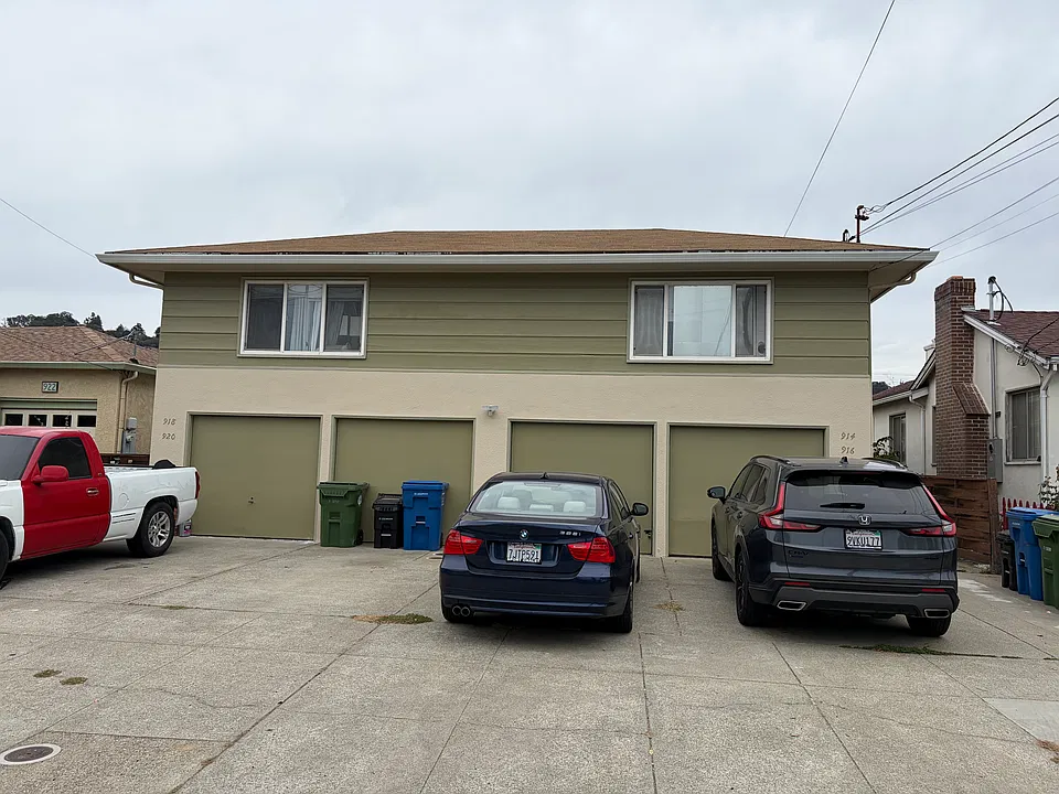 918 Elm St #916