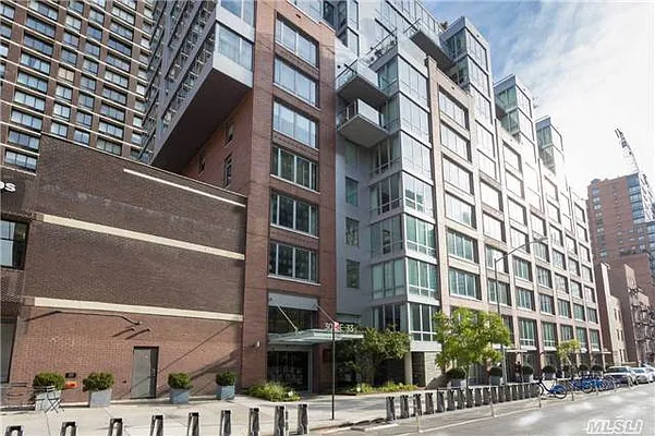 Sold by Daniel Gale Sotheby's International Realty | media 1