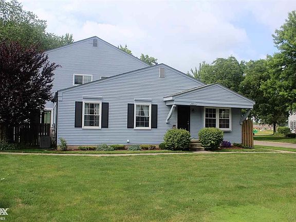 3rd image of 33813 Bayview Dr