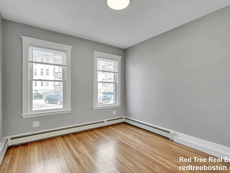 142 Sutherland Rd #U1 — Photo 17
