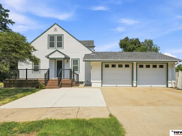230 W 3rd St, Cortland, NE 68331