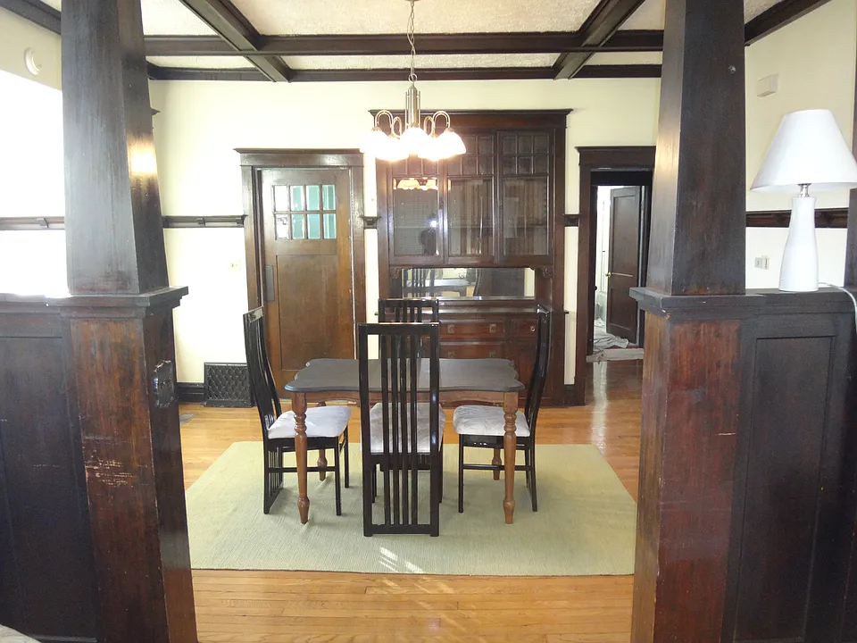 Building Photo 3