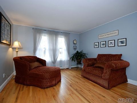 4th image of 21 Sharon Dr