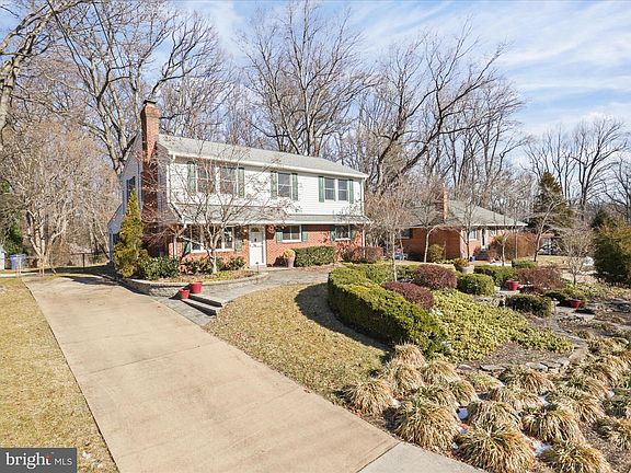 2nd image of 7108 Cynthia Ct