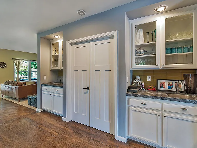 8150 Ragle Pl — Photo 12
