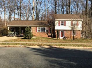 6131 Sherborn Ln, Springfield, VA 22152