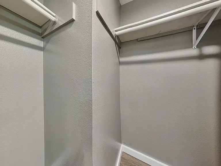 1105 S Woodlawn St #2 — Photo 10