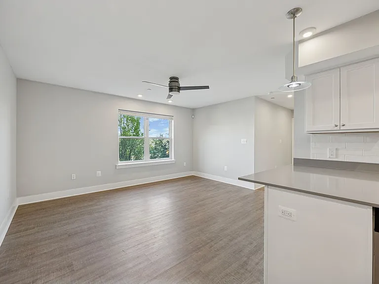 502 Gerhard Street — Photo 31