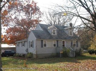 85 Railroad Ave, Waretown, NJ 08758