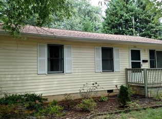 220 W Turner St #14-16, Statesville, NC 28677
