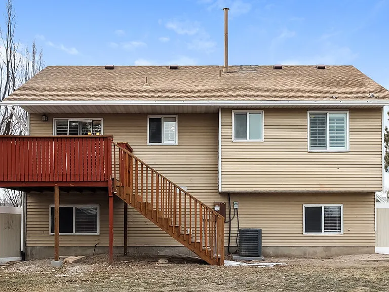 6873 S 3235 W — Photo 22