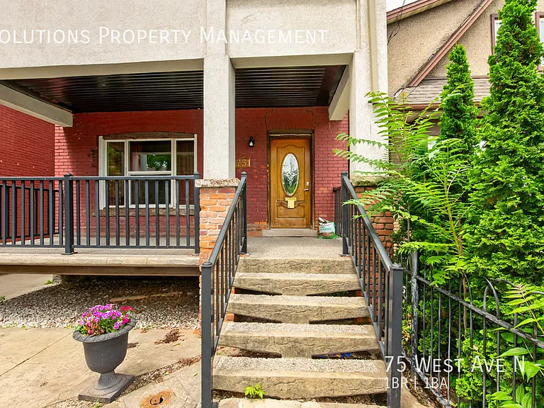 75 West Ave N #1 — Photo 1