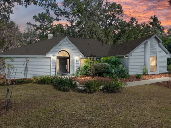 4725 SW 88th Dr, Gainesville, FL 32608